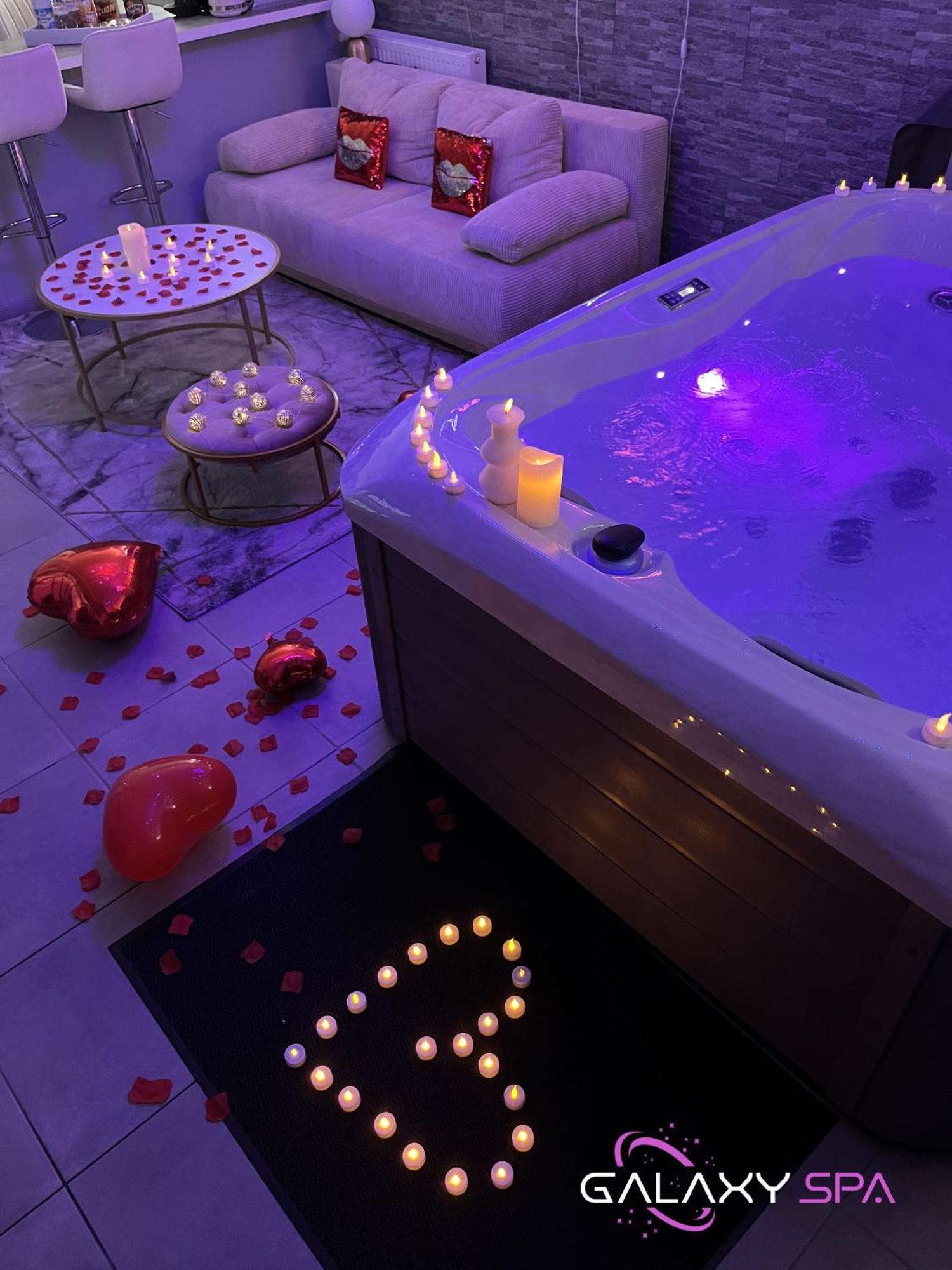 Galaxy Spa - Suite Mercure Jacuzzi Privatif Champigneulles Екстер'єр фото
