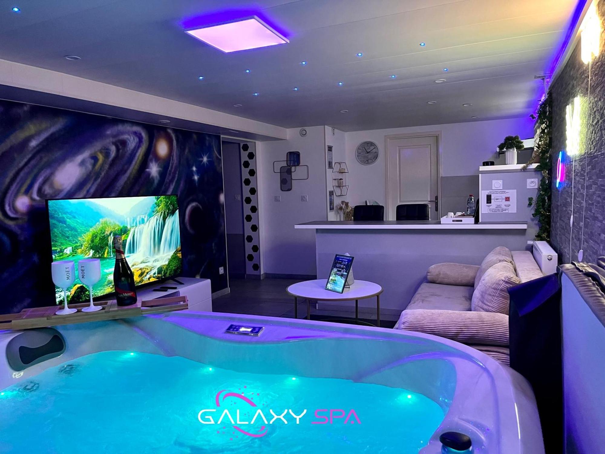 Galaxy Spa - Suite Mercure Jacuzzi Privatif Champigneulles Екстер'єр фото