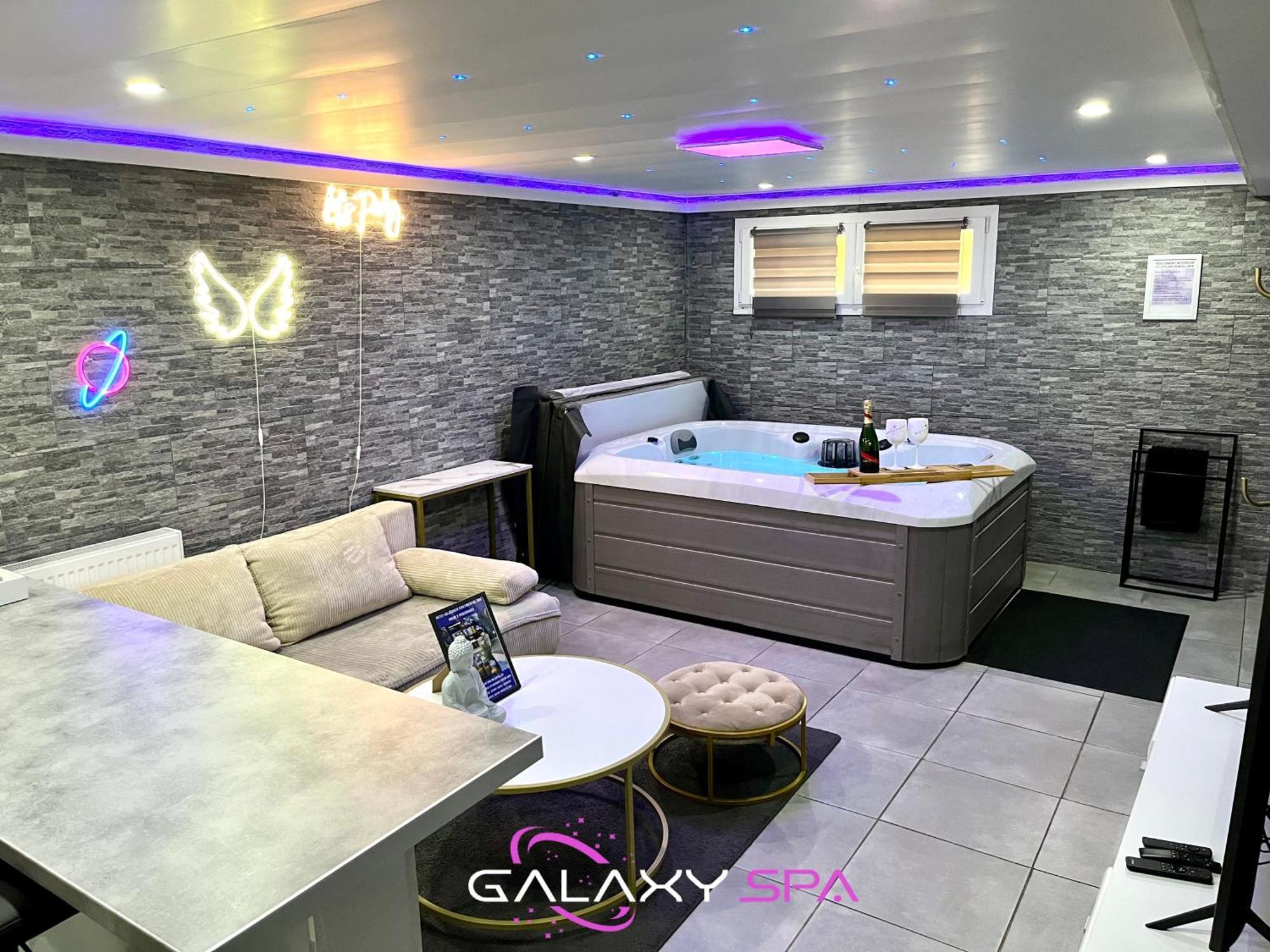 Galaxy Spa - Suite Mercure Jacuzzi Privatif Champigneulles Екстер'єр фото